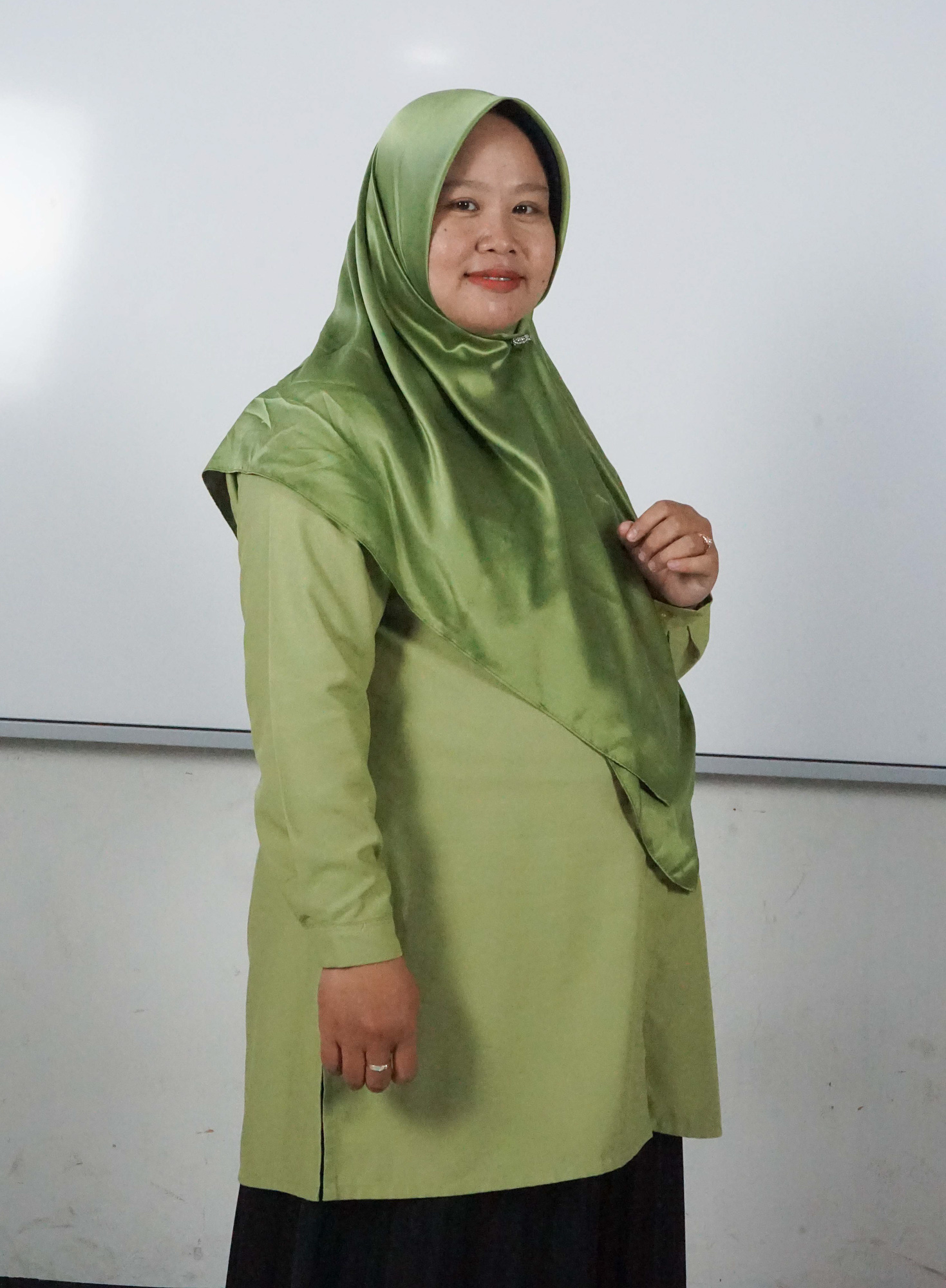 Bu Hikmatul Aini - SMAN 21 BANDUNG